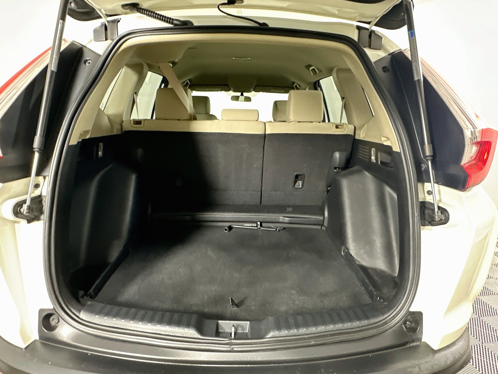 Used 2018 Honda CR-V LX image 27