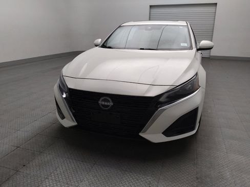 Used 2023 Nissan Altima 2.5 SV w/ SV Premium Package FWD image 15
