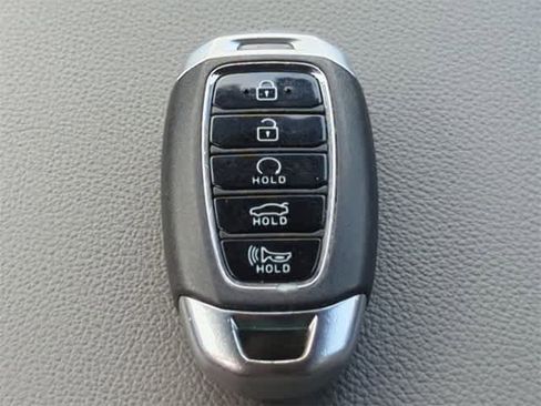 Used 2022 Hyundai Elantra SEL w/ Cargo Package image 34