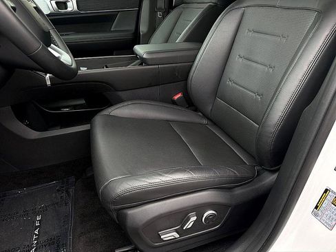 Certified 2025 Hyundai Santa Fe Limited image 10