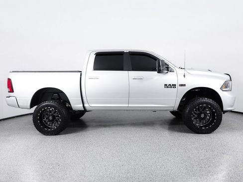Used 2018 RAM 1500 Sport w/ Quick Order Package 26Q Night AWD/4WD image 10