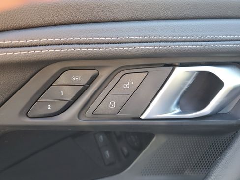 Used 2025 BMW 230i Coupe w/ M Sport Package image 15