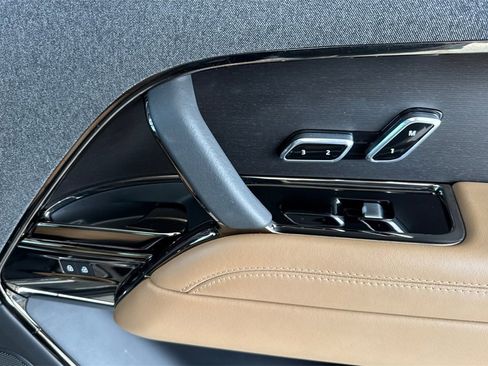 Used 2023 Land Rover Range Rover Sport SE image 21