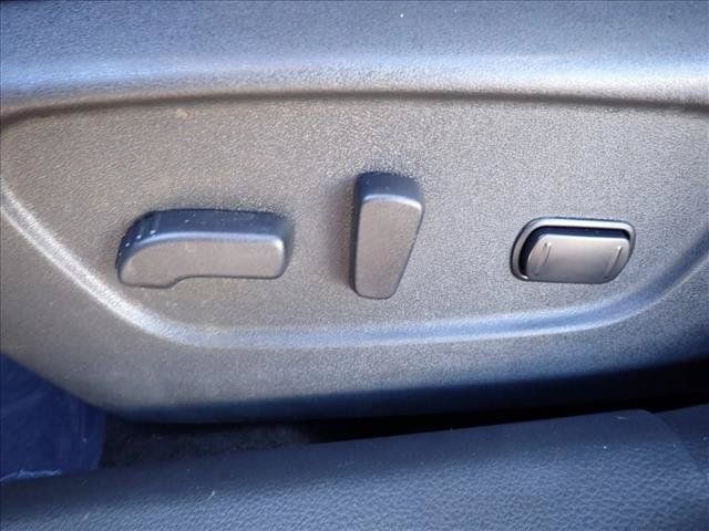 Used 2015 Nissan Rogue SV AWD/4WD image 12