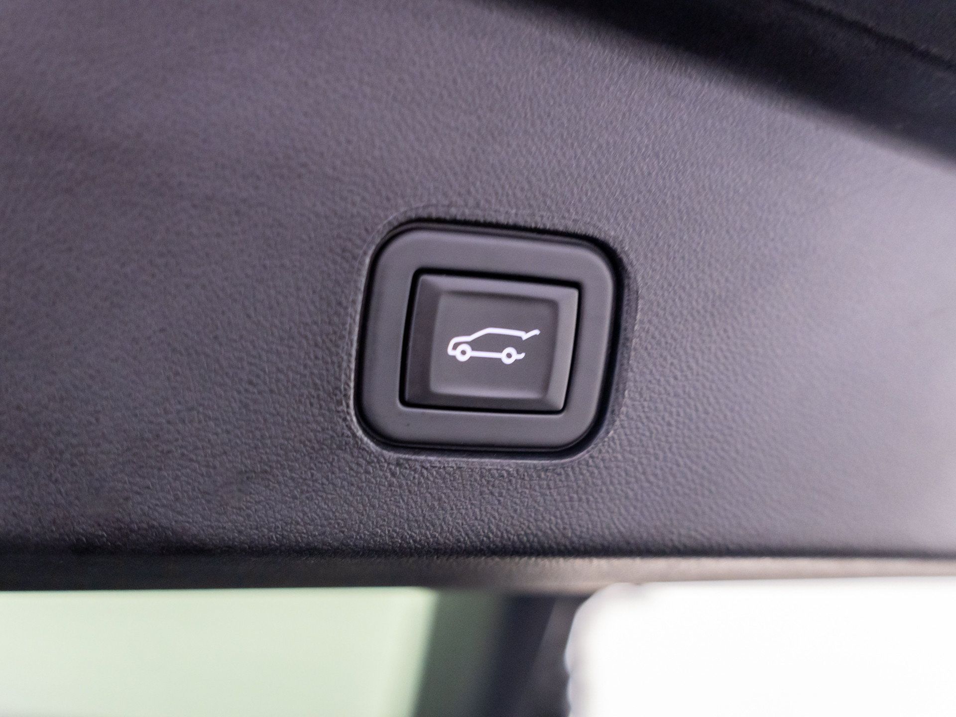 Used 2024 Cadillac Lyriq Sport w/ LPO, Floor Liner Package AWD/4WD image 37