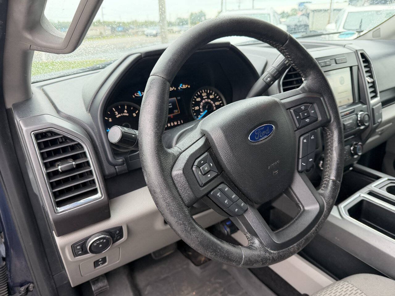 Used 2016 Ford F150 XLT w/ Equipment Group 302A Luxury AWD/4WD image 13
