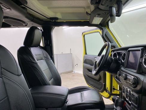 Used 2023 Jeep Wrangler Unlimited Sahara w/ Cold Weather Group image 23