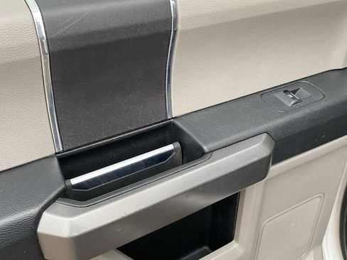 Used 2018 Ford F150 XLT image 13