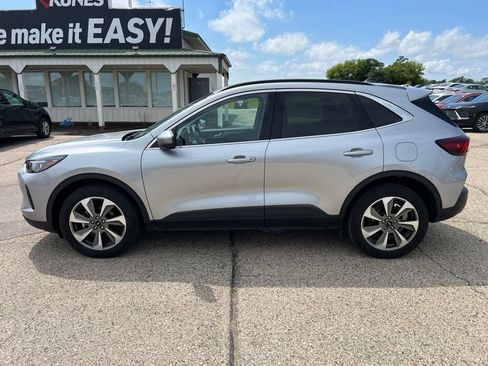 Used 2024 Ford Escape Platinum AWD/4WD image 6