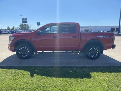 Used 2021 Nissan Titan PRO-4X w/ Off Road Protection Package image 6