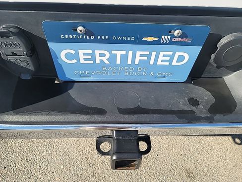 Certified 2025 GMC Sierra 1500 SLT image 7