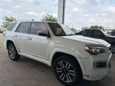 Used 2019 Toyota 4Runner Limited AWD/4WD image 23