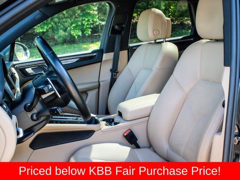 Used 2023 Porsche Macan AWD/4WD image 11
