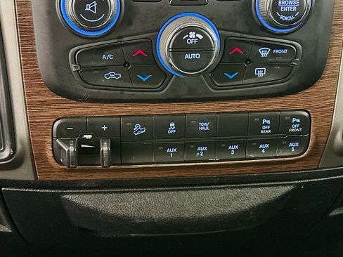 Used 2017 RAM 2500 Laramie w/ Off Road Package image 24