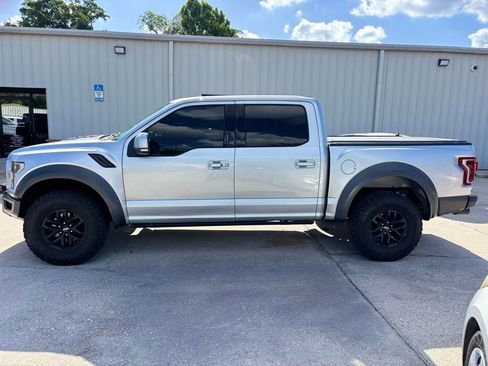 Used 2018 Ford F150 Raptor w/ Equipment Group 802A Luxury AWD/4WD image 2