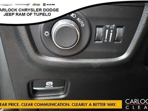 Used 2022 Jeep Grand Cherokee L Laredo w/ Luxury Tech Group I AWD/4WD image 15