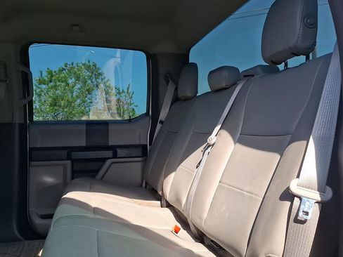 Used 2019 Ford F150 XL w/ Equipment Group 101A Mid AWD/4WD image 10