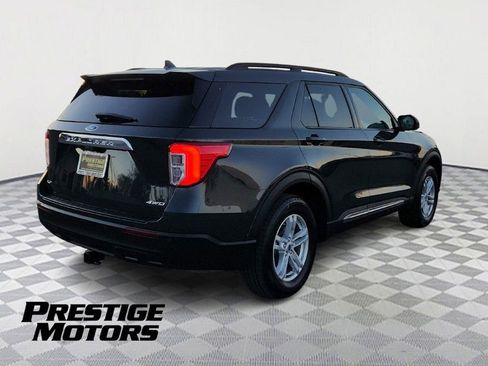 Used 2022 Ford Explorer XLT image 7