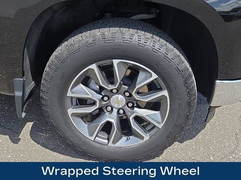 Used 2024 Chevrolet Silverado 1500 LT AWD/4WD image 9