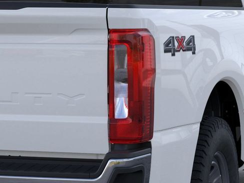 New 2026 Ford F350 XL w/ XL Chrome Package AWD/4WD image 21