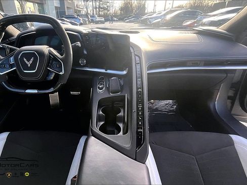 Used 2023 Chevrolet Corvette Z06 image 12