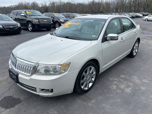 Used 2007 Lincoln MKZ image 2