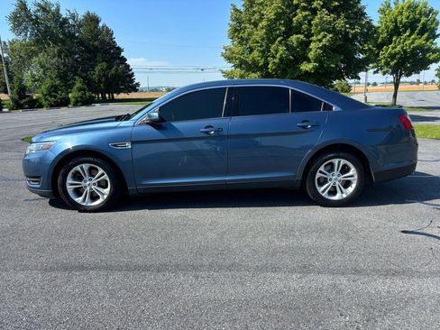 Used 2018 Ford Taurus SEL w/ Equipment Group 201A FWD image 8