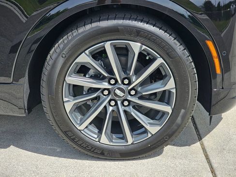 New 2026 Cadillac Lyriq Sport AWD/4WD image 9
