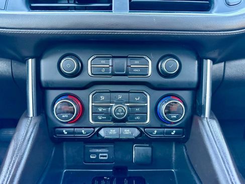 Used 2021 Chevrolet Tahoe LT w/ LT Signature Plus Package image 18