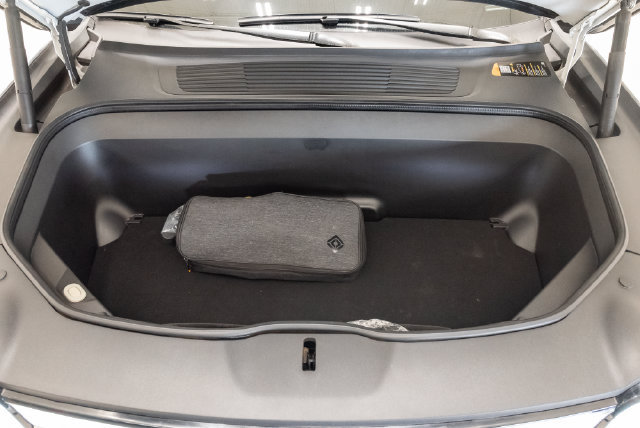 Used 2024 Rivian R1S Adventure Quad AWD/4WD image 3