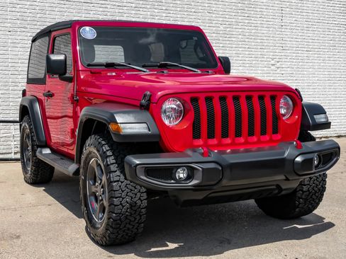 Used 2019 Jeep Wrangler Sport AWD/4WD image 5