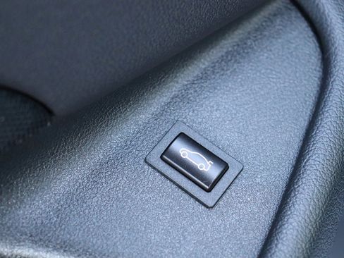 Used 2020 BMW 530i xDrive image 27