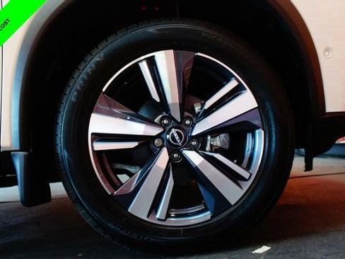 Certified 2023 Nissan Rogue SL w/ SL Premium Package image 88