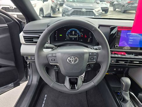 Certified 2025 Toyota Camry LE image 21