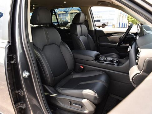 Certified 2025 Honda Pilot EX-L image 23