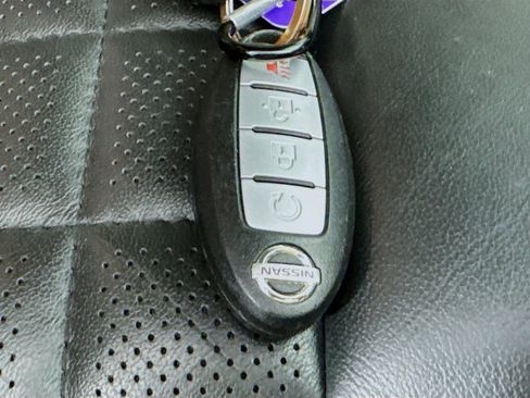 Used 2016 Nissan Titan Platinum Reserve image 34