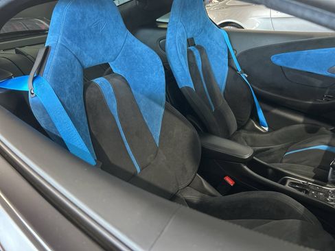 Used 2017 McLaren 570S RWD image 96
