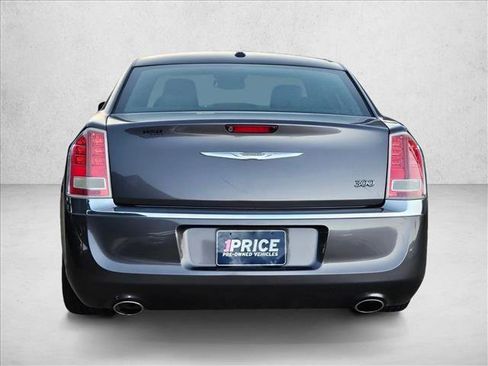 Used 2014 Chrysler 300 image 6