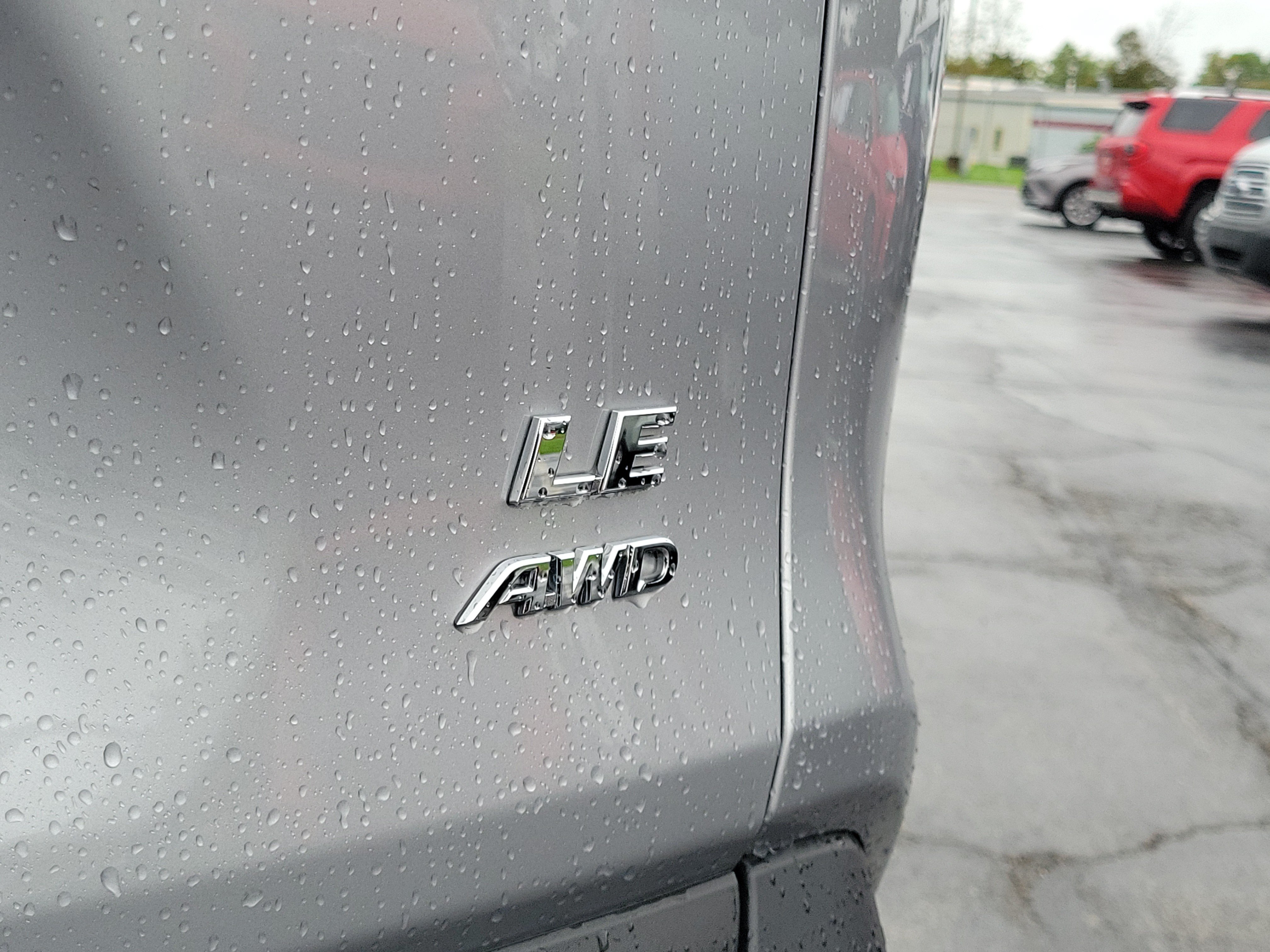 Used 2025 Toyota RAV4 LE AWD/4WD image 7