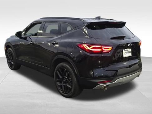 Used 2023 Chevrolet Blazer LT w/ Convenience Package FWD image 9