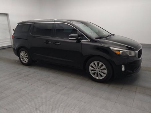 Used 2017 Kia Sedona EX FWD image 11