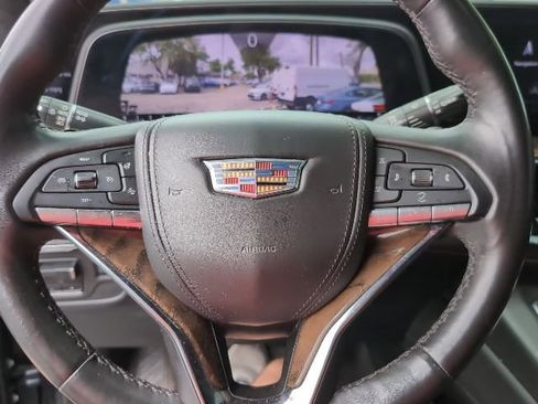 Used 2022 Cadillac Escalade ESV Sport Platinum image 11