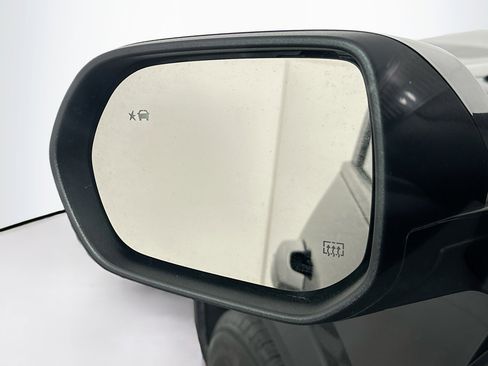 Used 2025 Chevrolet Equinox LT image 16