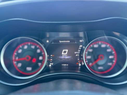Used 2020 Dodge Charger SXT RWD image 24