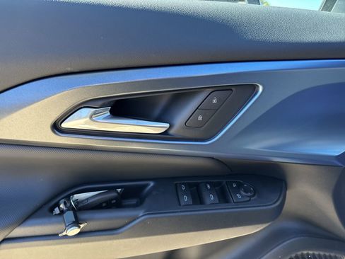 New 2026 Chevrolet Equinox EV LT image 13