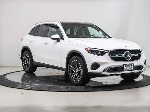 Certified 2026 Mercedes-Benz GLC 300 image 5
