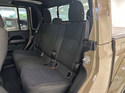 Used 2020 Jeep Gladiator Overland w/ LED Lighting Group image 24