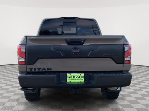 Used 2021 Nissan Titan PRO-4X w/ Pro-4x Convenience Package image 3
