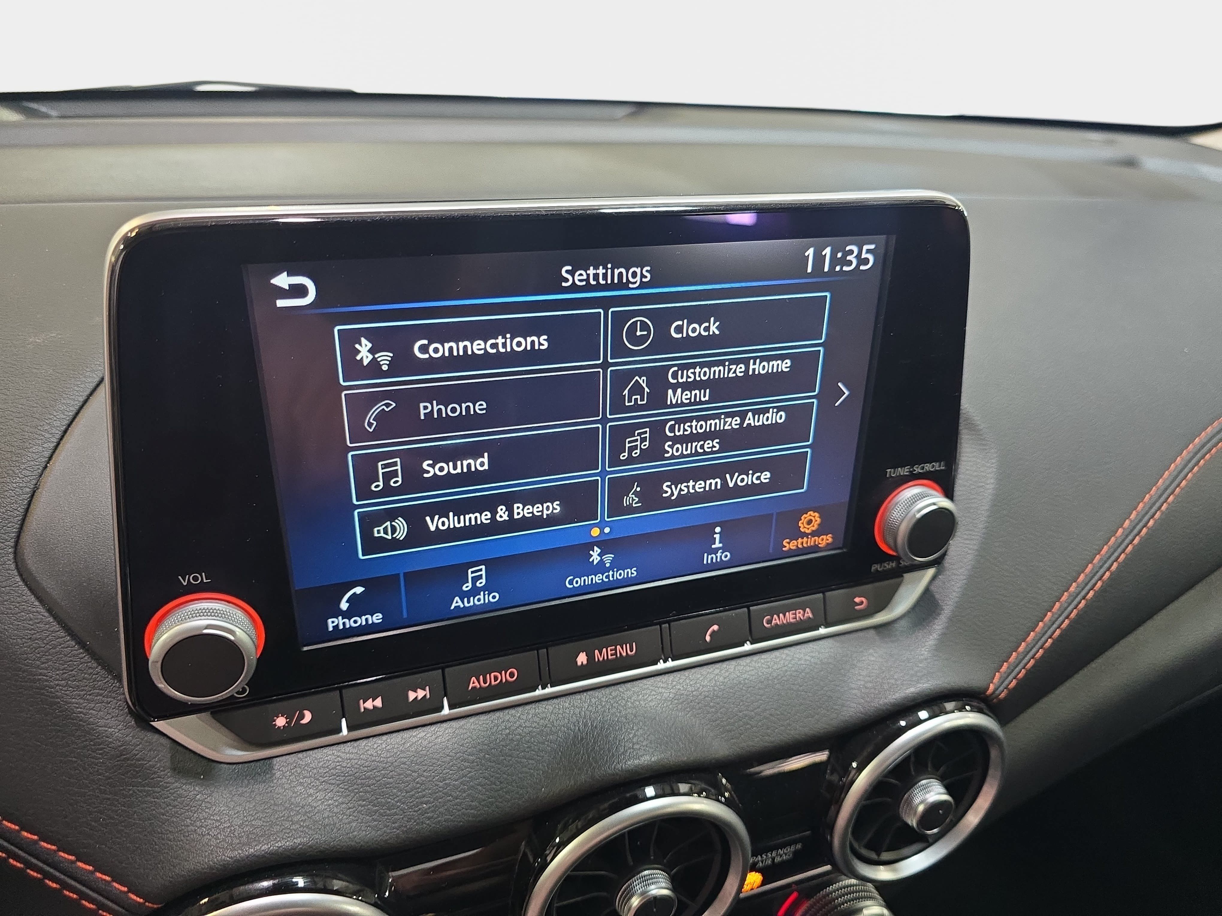 Used 2025 Nissan Sentra SR FWD image 19