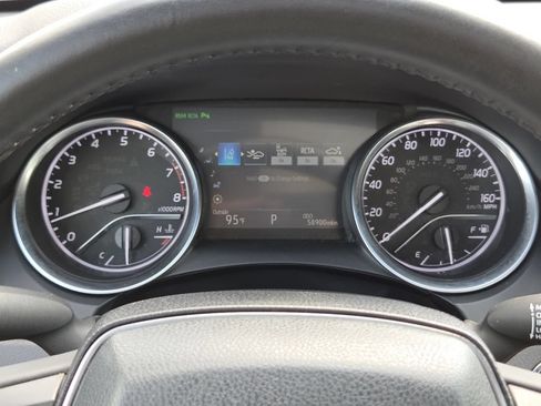 Used 2018 Toyota Camry XLE w/ Driver Assist Package FWD image 32